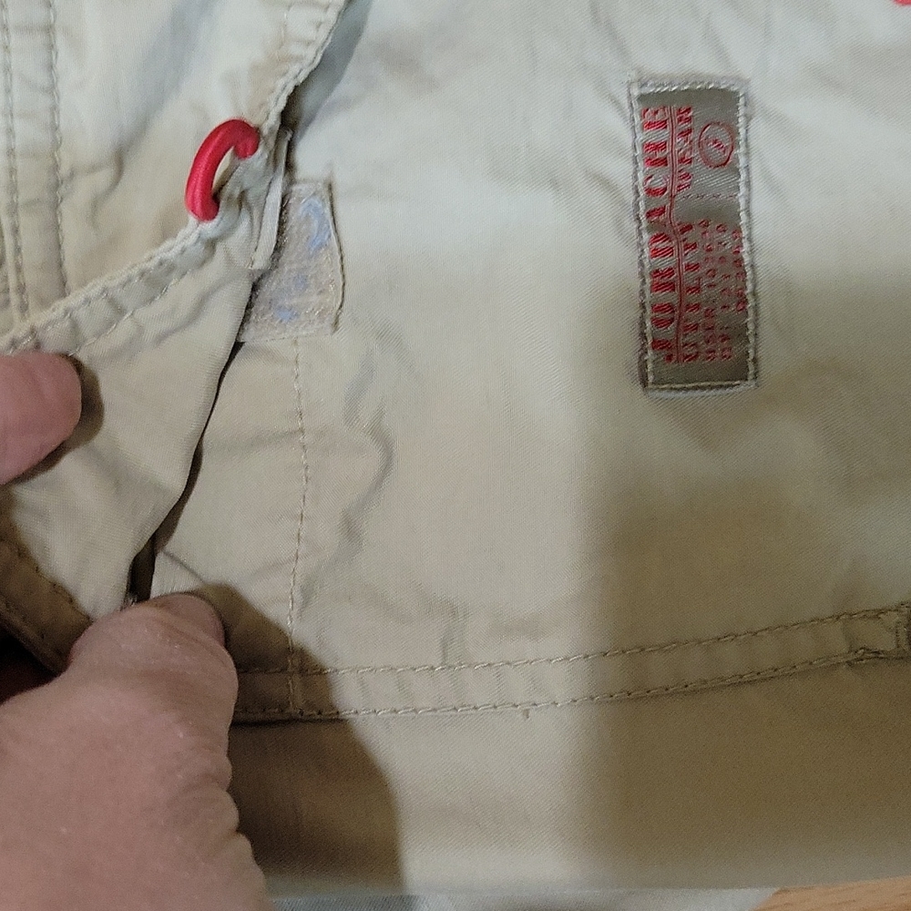Cropped Nylon Pants - Picture 3 of 8